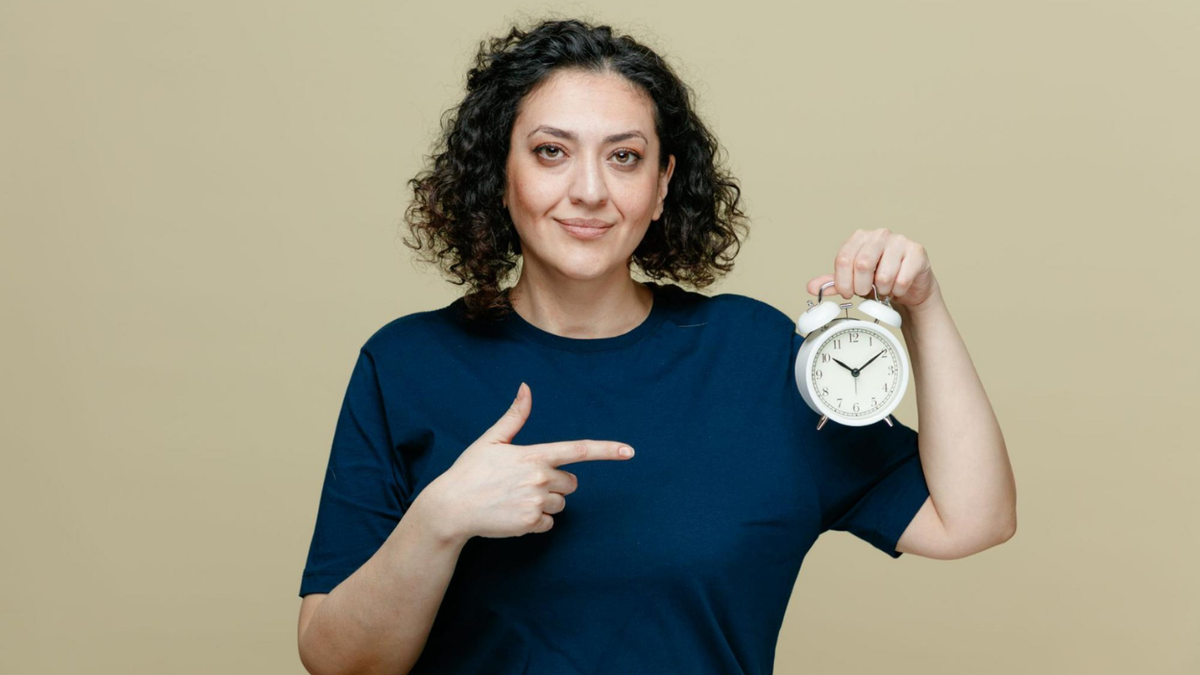 5 Reasons You Keep Waking Up at Night During Perimenopause, Even Without Hot Flashes
